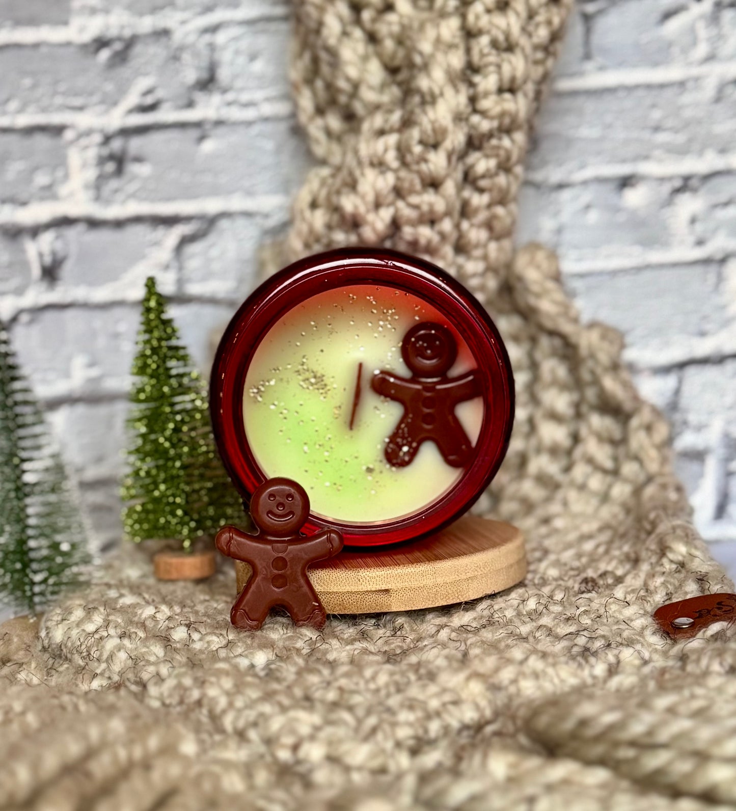 Merry Gingerbread Wood Wick Candle